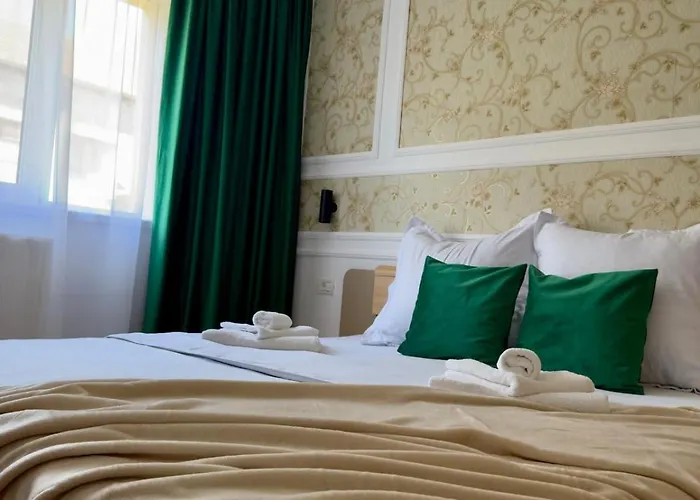 The Grand Palette - Luxury