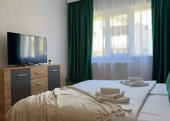 The Grand Palette - Luxury