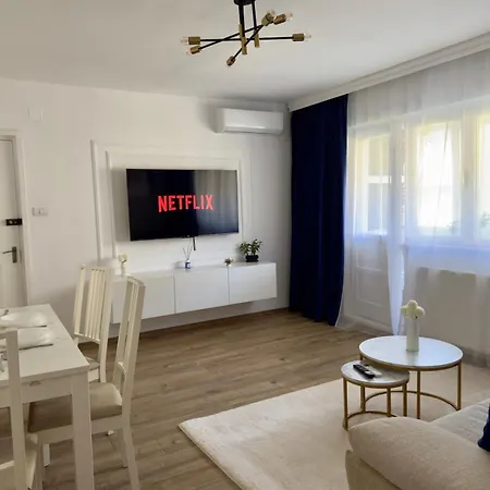 The Grand Palette - Luxury Apartment *