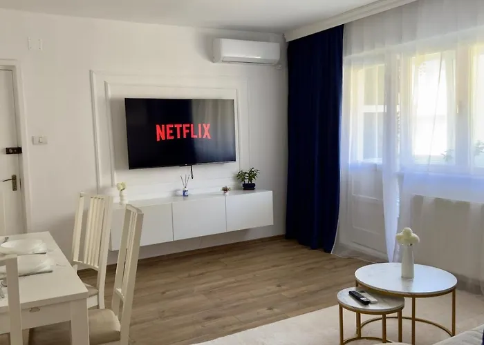 The Grand Palette - Luxury Apartment *