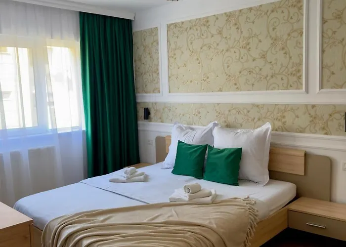 The Grand Palette - Luxury *